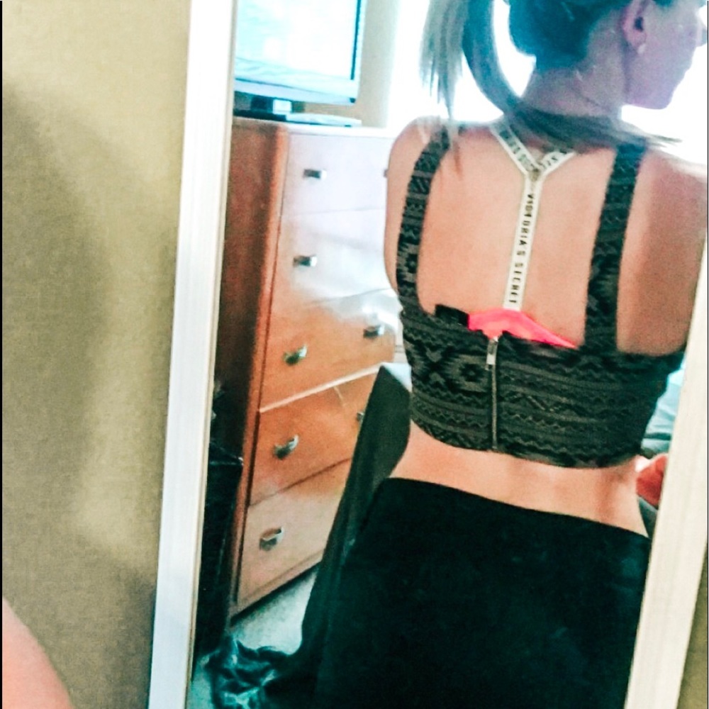 Aztec Crop Top - Picture 2 of 2